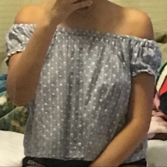 Off shoulder top - Picture 2 of 3